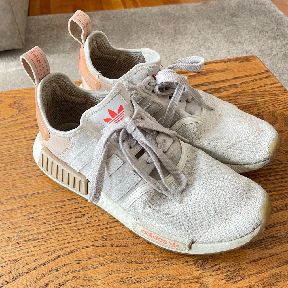 Adidas NMD R1 Sneakers